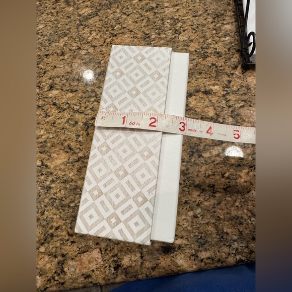 Christian Dior Holiday 2023 Gold Gift Box EMPTY - Picture 4 of 4